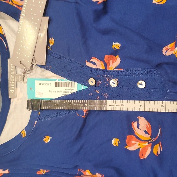 NWT🎟 Womens Medium Knit Top* Daniel Rainn☆18"ptp💙24" length☆☆ FAST SHIPPER 🌟 - Picture 9 of 12